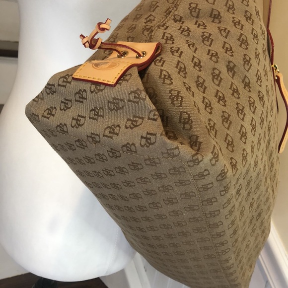 Vintage Dooney Bourke Brown Jacquard Monogram Top Zipper Hobo Shoulder Bag NWOT - Picture 9 of 15